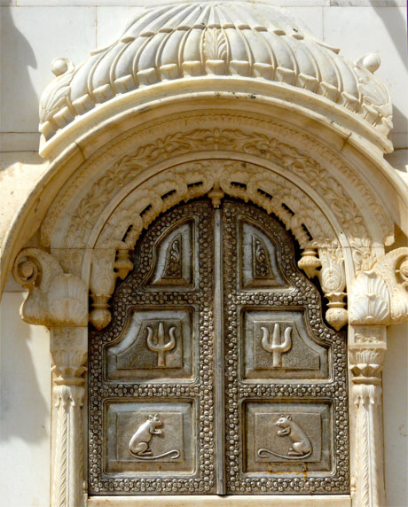 temple karni